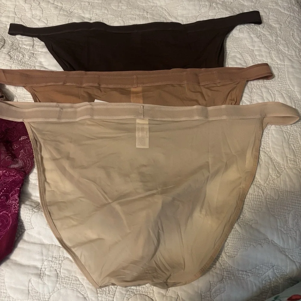 Joyspun Women's NWT Panties Size XXXL (22) 6 Pair (3 Bikini, 3‎ Thong) Soft New